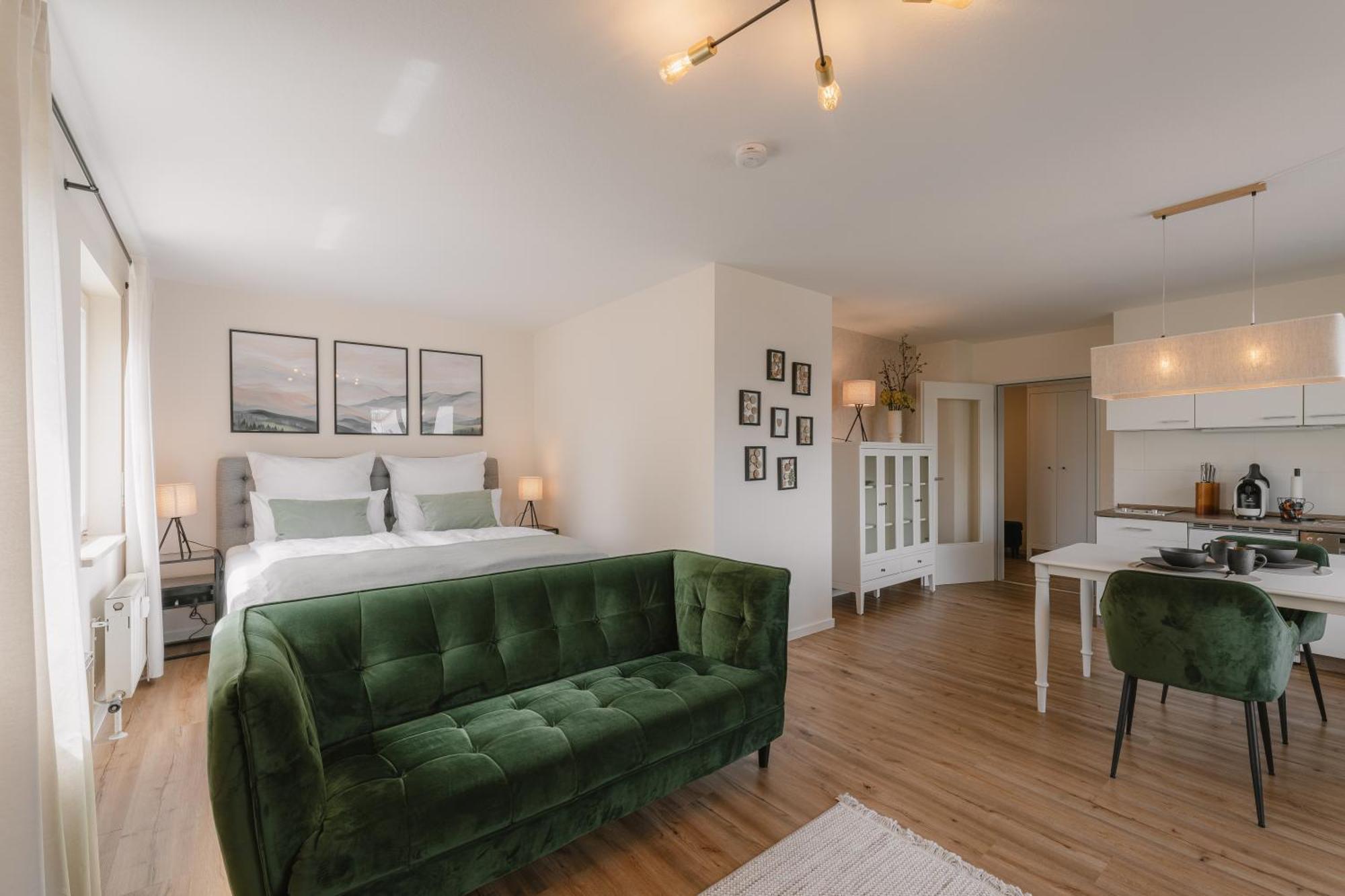 Exklusiv & Zentral: 1-Zi. Apartment Mit Balkon Stellplatz ไบรอยท์ ภายนอก รูปภาพ