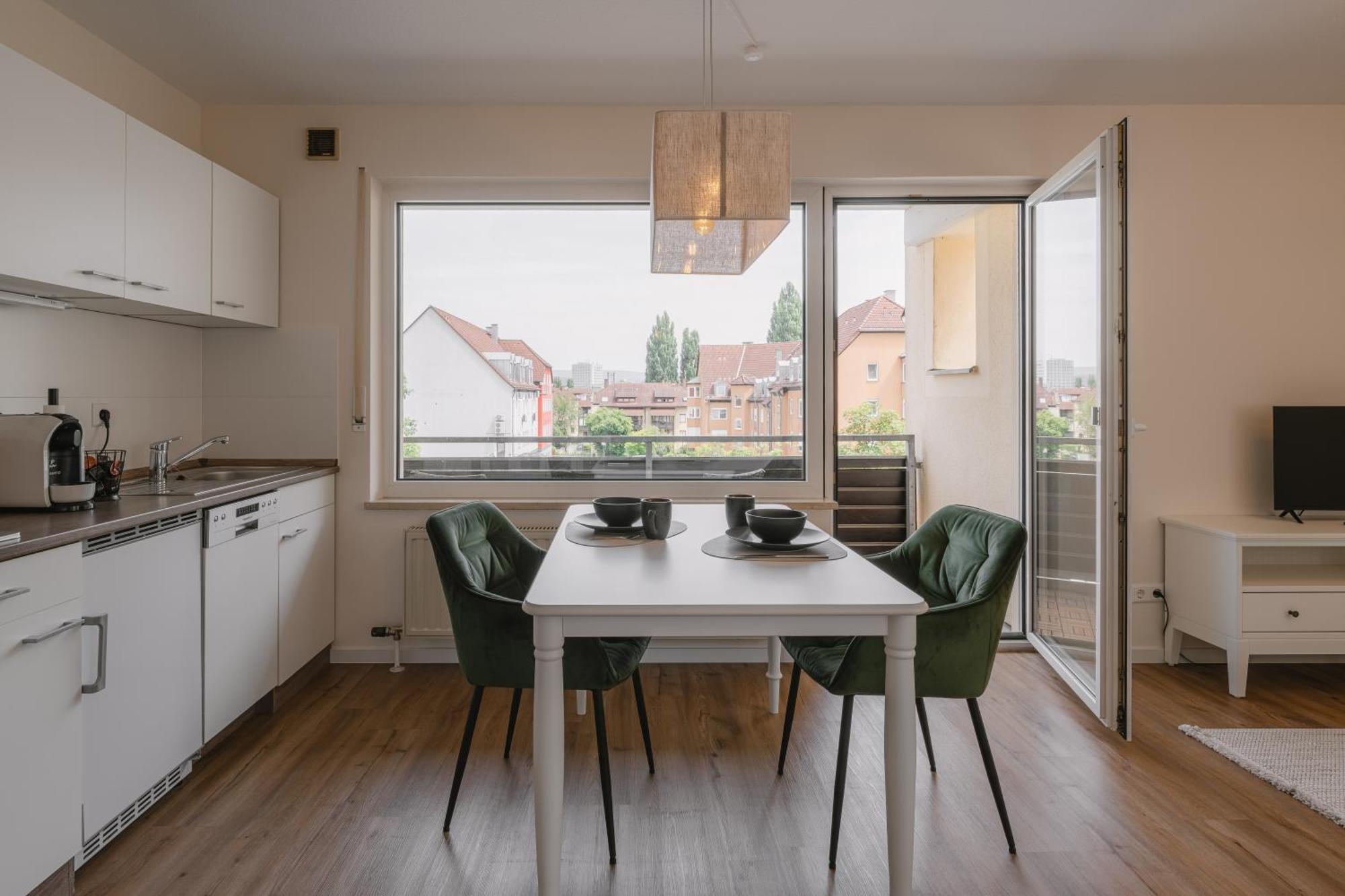Exklusiv & Zentral: 1-Zi. Apartment Mit Balkon Stellplatz ไบรอยท์ ภายนอก รูปภาพ