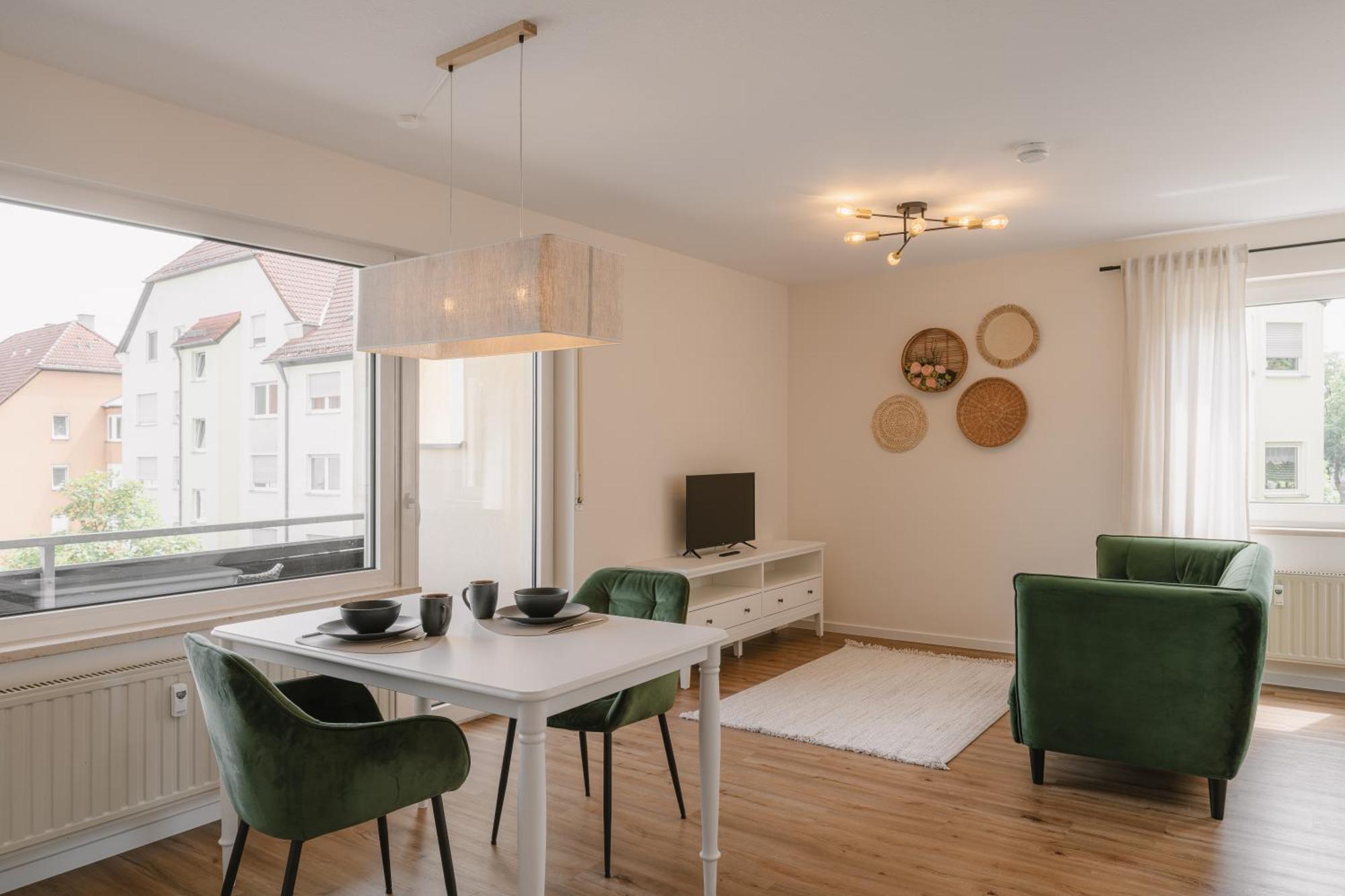 Exklusiv & Zentral: 1-Zi. Apartment Mit Balkon Stellplatz ไบรอยท์ ภายนอก รูปภาพ