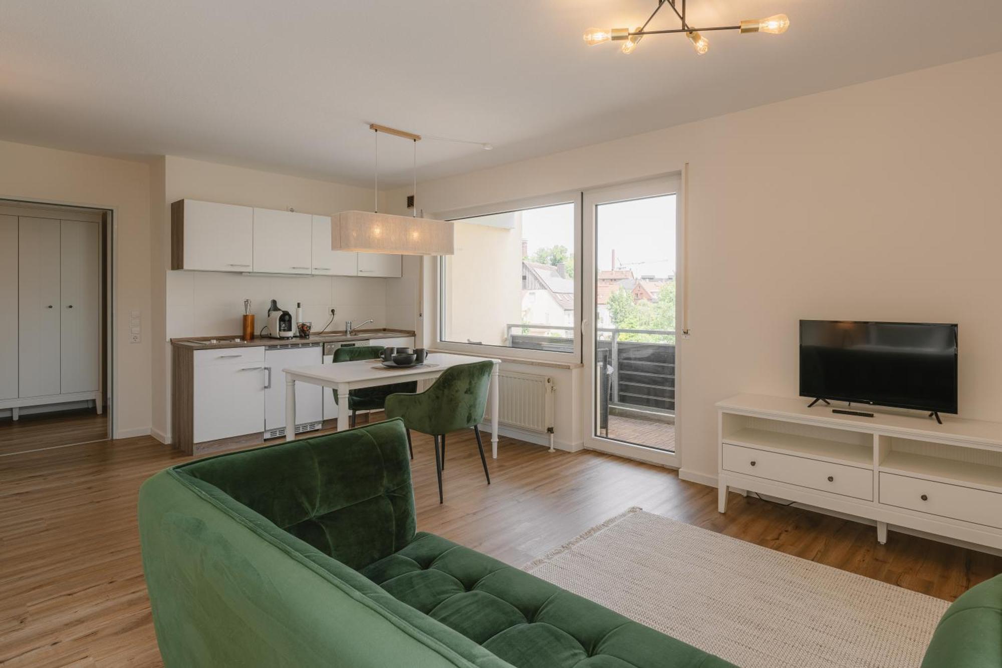 Exklusiv & Zentral: 1-Zi. Apartment Mit Balkon Stellplatz ไบรอยท์ ภายนอก รูปภาพ